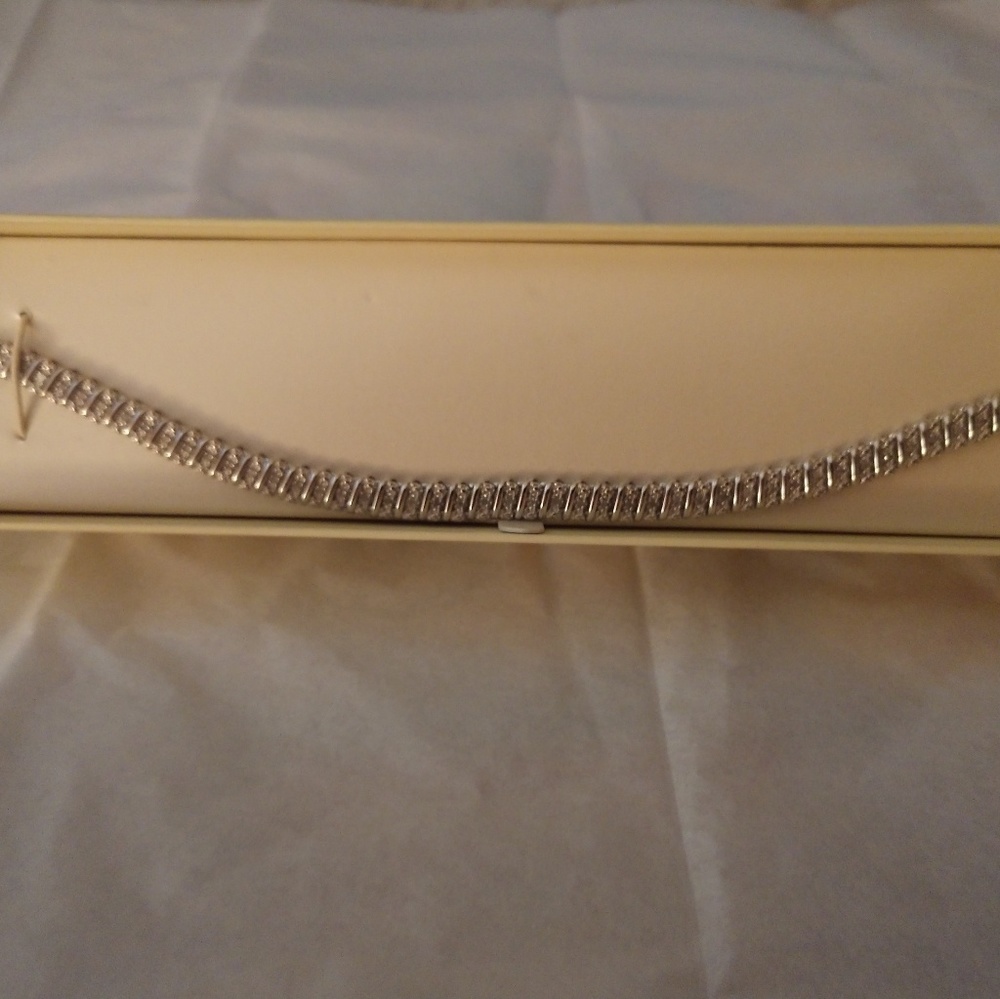 Womens tennis bracelet